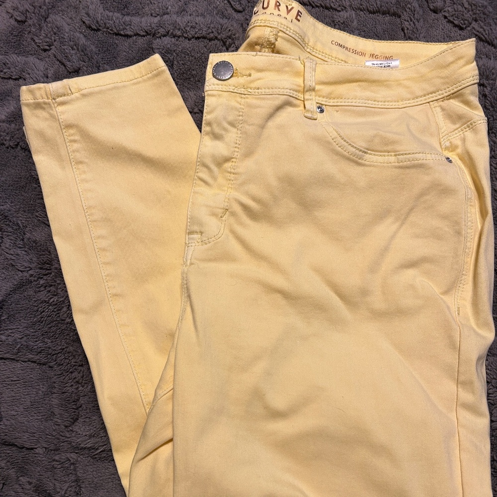 yellow jean cropped capri pants